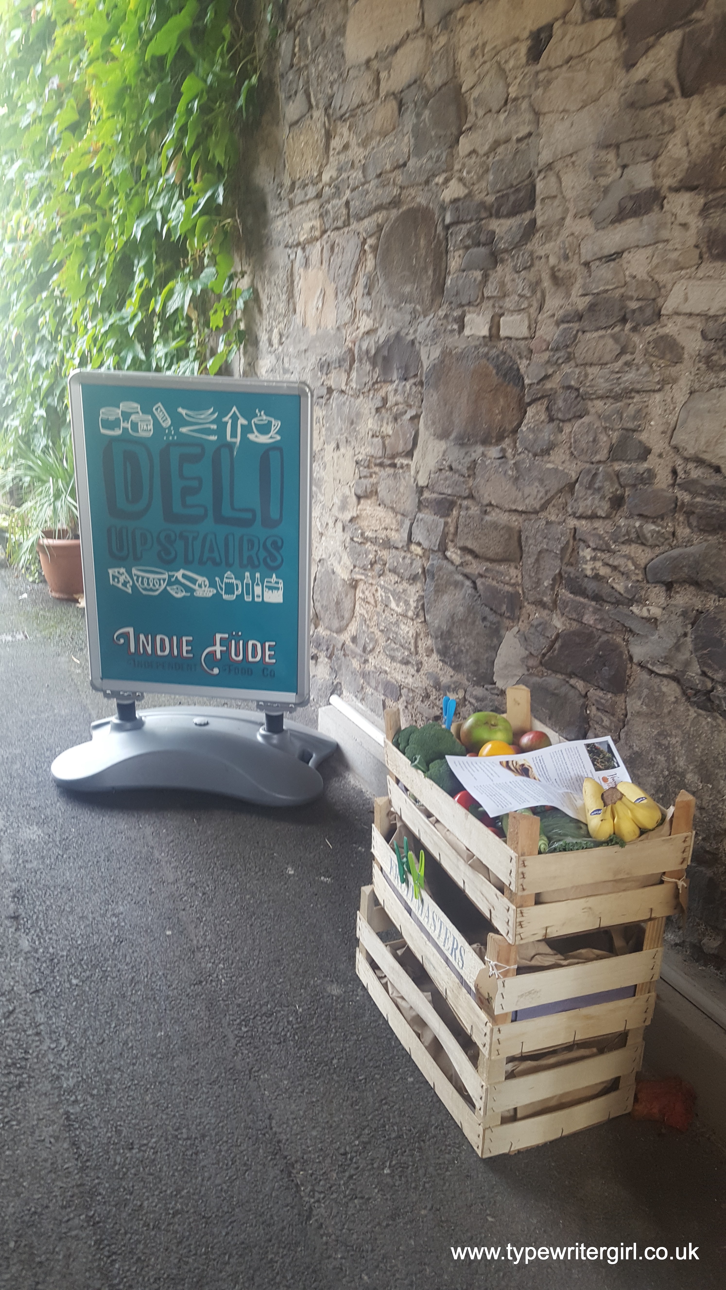 a sign for the Indie Fude shop